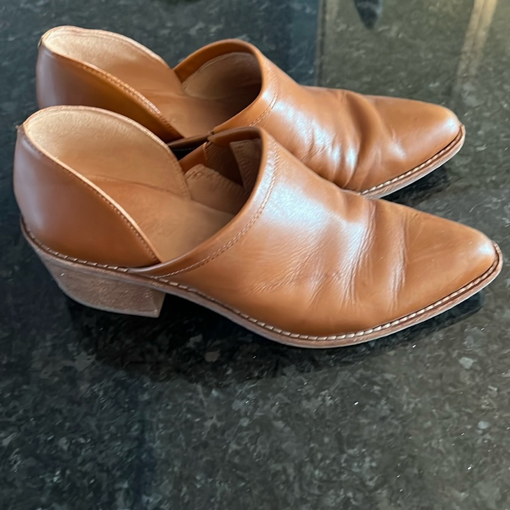 Madewell Brady Lowcut English Saddle booties